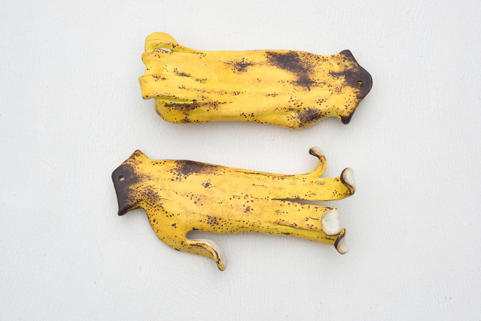 banana-gloves-2_w